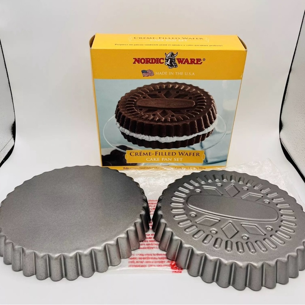 Nordic ware Crème filled wafer cake pan set